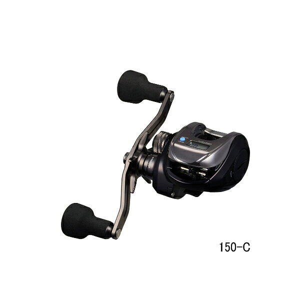 タイラバゲームのスタンダードサイズにDAIWA CONNECTED対応の紅牙 IC 150-C登場。タイラバリールとしての根幹を形作る設計思想は次世代ベイトリールテクノロジー、「ハイパードライブデザイン」を採用。紅牙 IC 150-Cではハイパードライブデザインの核となる「ハイパードライブ デジギア」の歯幅をアップすることで回転性能が向上。低負荷から高負荷まで滑らかな回転性能を実現している。130mmAL製クランクハンドルの採用と相まって、タイラバゲームで最も重視される巻上げ性能を高次元で達成。フレーム、ハンドル側サイドプレート、セットプレートにはアルミニウム合金を採用し、大ダイとのファイトや高負荷が前提となるディープタイラバにも安心のボディ剛性を誇る。ドラグシステムはタイラバで最も多用する低ドラグ域の調整幅を広げたATDを搭載。そして、シンクロレベルワインド、電子ドラグサウンドの採用による、より滑らかなライン放出を獲得。これまで以上に安心、余裕を持ったやり取りが可能となっている。 《お取り寄せ》商品に関しまして、お待ち頂ける方は予約受付致します/ご連絡下さい。☆★掲載写真は参考掲載です！★☆ お譲りする商品は【上記タイトル記載商品】1点のみです。お間違いのないようお願い致します。◆スペック表　本体価格には消費税は含まれておりません◆メーカー希望小売価格はメーカーサイトに基づいて掲載しています