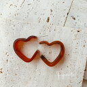 送料無料 ハート型茶色樹脂 ピアス 刺し棒(軸)純銀(S925) 低アレルギー手作りsweet girl お出かけ お呼ばれ ピアスゴールド オフィス フォーマ...