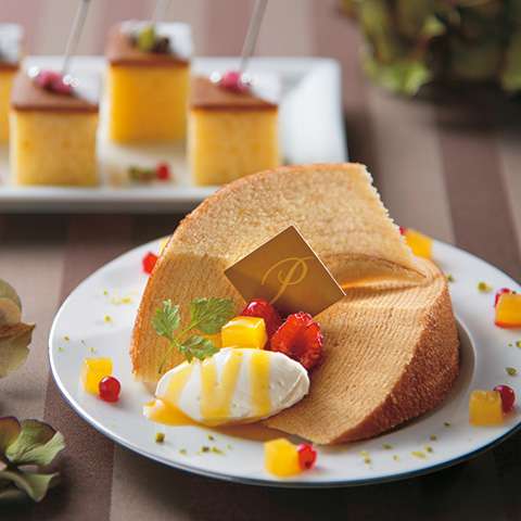 プレミアム堂島バーム 結婚式 ウエディング WEDDING 挨拶 御礼 退職 転校 卒業 ノベルティ パーティ 引き菓子 可愛い ホワイトデー バレンタイン イベント お買い得 安い プレゼント 引っ越し 会社 送別会 手土産 バームクーヘンのサムネイル