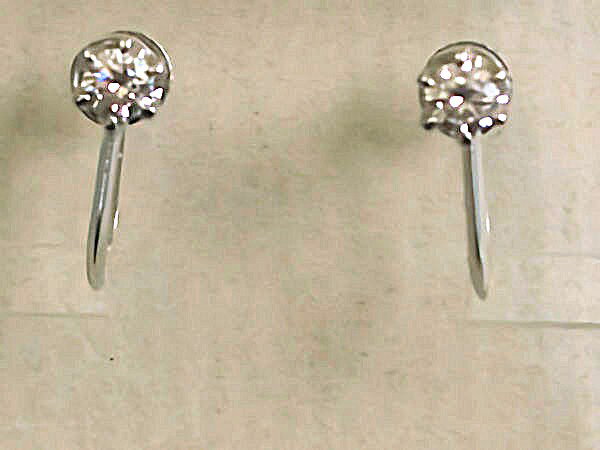 pt・プラチナダイヤイヤリング101-5119