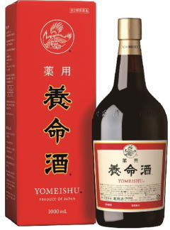 薬用養命酒は生薬の薬効成分による穏やかな作用で、 体調を整えて、健康へと導く滋養強壮材です。 それぞれの特徴を活かして配合された14種類の生薬の相乗作用から、薬用養命酒の滋養強壮剤としての効能が生まれます。 使用上の注意 してはいけないこと (守らないと現在の症状が悪化したり、副作用が起こりやすくなる) 1.次の人は服用しないでください。手術や出産直後等で出血中の人。（血行を促進するため） 2.乗物または機械類の運転操作を行う場合は服用しないでください。（アルコールを含有するため） 相談すること 1.次の人は服用前に医師または薬剤師に相談してください。 (1)医師の治療を受けている人。 (2)妊婦または妊娠していると思われる人。 (3)授乳中の人。 (4)本人または家族がアレルギー体質の人。 (5)薬によりアレルギー症状をおこしたことがある人。 (6)アルコールに過敏な人。 2.次の場合は、直ちに服用を中止し、添付文書を持って医師または薬剤師に相談してください。 (1)服用後、発疹・発赤、かゆみがあらわれた場合。 (2)服用後、胃部不快感があらわれた場合。 (3)しばらく服用しても症状がよくならない場合。 3.服用に際しては、添付文書を必ずお読みください。 有効成分・分量 60mL(成人の1日服用量)中に次の成分を含む。 日局インヨウカク：114mg 日局ウコン：36mg 日局ケイヒ：270mg 日局コウカ：12mg 日局ジオウ：60mg 日局シャクヤク：60mg 日局チョウジ：24mg 日局トチュウ：18mg 日局ニクジュヨウ：48mg 日局ニンジン：60mg 日局ボウフウ：96mg 日局ヤクモソウ：48mg 烏樟：594mg 反鼻：12mg 上記の生薬を日局既定のチンキ剤製法に準じて浸出する。 添加物として、みりん、アルコール、液状ブドウ糖、カラメルを含有する。 アルコール分：14voL％ 効能・効果 次の場合の滋養強壮 胃腸虚弱 、食欲不振、血色不良、冷え症、肉体疲労、虚弱体質、病中病後 用法・用量 成人：1回20mL、1日3回 食前または就寝前に服用してください。 保管および取扱い上の注意 (1)直射日光の当たらない湿気の少ない涼しいところに密栓して保管してください。 (2)小児の手の届かないところに保管してください。 (3)他の容器に入れ替えないでください。(誤用の原因になったり品質が変わることがあります) (4)使用期限の過ぎた製品は服用しないでください。 (5)一度開封した後は、品質保持の点から、数カ月以内に服用してください。 (6)本剤には、特有の香味があって虫などが入りやすいので、服用後はできるだけ早くキャップをしてください。 (7)湿度などの関係でびんの口やキャップに成分が乾燥固着することがあります。その場合には清潔なガーゼなどで軽くふきとってご使用ください。 (8)服用時の気温や液温などにより、多少香味が違うように感じられることがありますが、品質には変わりありません。 製造・販売元(お問い合わせ先) 養命酒製造株式会社 〒150-8563 東京都渋谷区南平台町16-25 TEL 03-3462-8222 お問い合わせ受付時間 午前9時〜午後5時(土、日、祝日を除く) 商品区分：日本製 ・【第2類医薬品】 使用期限：出荷時、使用期限まで半年以上あるものをお送りします。 広告文責　有限会社ドラッグフジカワ 電話番号　0895-52-0007