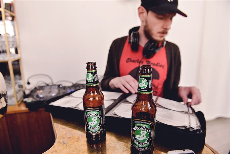 ブルックリン ラガー 350ml缶 x24本（1ケース） ※48本まで1個口で発送可能お歳暮 ギフト 御祝 熨斗