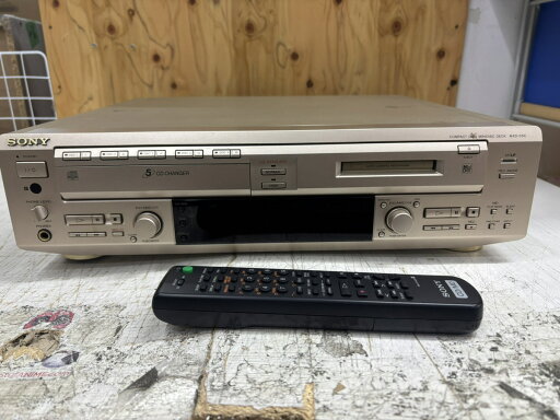 〈中古〉SONY ソニー MXD-D5C 5枚CDチェンジャー/MDレコーダー 一体型デッキ 〈中古〉SONY ソニー MXD-D5C 5枚CDチェンジャー/MDレコーダー 一体型デッキ