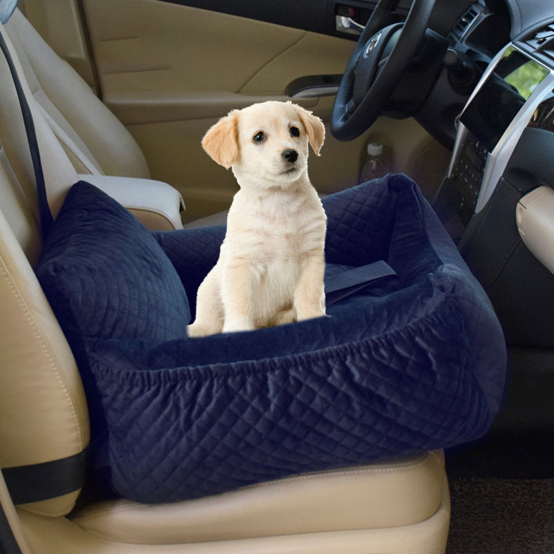 表地素材：パイル地内部素材：パイル地詰め物素材：PP綿、スポンジ【仕様参考】Mサイズ：58*55*26CM（小型犬、全種類の猫）;【セット内容】ベッド本体*1；【犬猫の旅行や野外で遊ぶに対策品】: 主にペットを乗せる時に、愛車のシートを保護するために使うシートです. 車を汚したくない人や、座席の材質が高級な車にはこういうシートがあるといいですね。ペットの足跡、毛、フケ、汚れ、水、砂、土、泥から大事な車席を守ってくれて、中小型犬、猫、うさぎにけの犬ドライブシート兼ドライブボックスです。 ペットを載せても安心.【安定感抜群・飛び出し防止】シートベルトを通すことで、しっかり座席に固定して、ショルダーストラップをヘッドレストにかけて固定できます。安定感抜群！また、シート中に飛び出し防止のリードも付き、ドライブする時、犬や猫ちゃんが車酔いなどの心配がありません。ペットの安全をしっかり守ります。【防水効果・車内を綺麗に保ってくれます】防水加工を施した車用ペットチェアーなら汚れても簡単にお手入れできいつでも清潔に保てます。透湿に優れ動物に優しい心地良さを提供します.【全車種対応】：適用対象：中小型犬、猫。 対応車種：全車種。シートベルトの長さが座席の後ろに調整可能なので、SUV、トラックなどの自動車対応できます。取り付け簡単で、散歩、ドライブ、旅行などペットとのいろいろなお出かけに活躍できる。弊店のペットベッドは出荷前に厳しい品質検査を行いました。ペットや人の健康のために、安全無毒、刺激がない素材を採用します。大切なペットちゃんとのお出かけを快適に楽しめましょう！ ◎サイズも丁度良くて、座り心地も良くて、車の移動があまり好きでない愛犬でも、気楽に乗って、心地よく座ります。 ◎ペットの安全座席は良好な保温性の機能を持っていて、ペットベッドとしても使えます。 ◎ドライブが苦手な子でも、座り心地が良く、楽しくお出かけできます。 ◎愛犬が気持ち良く寝てる姿を見ると微笑みも増える商品です。 ★飛び出し防止フック付き ★収納ポケット付き ★滑り止め加工 ★汚れ防止 中小型犬、猫、うさぎにけのペットドライブシート兼ドライブボックスです。 仕様参考： Mサイズ：58*55*26CM（小型犬、全種類の猫） 1、このペットベッドは、ふんわりとしていて、弾力性抜群、形崩れしにくい、しっかりとした作ります。 2、底面は滑り止め生地を使用しているのでズレにくいです。 3、ペットの足跡、毛、フケ、汚れ、水、砂、土、泥から大事な車席を守ってくれます。 4、どんな車にも合わせやすいカラーとデザインがシンプルで、おしゃれなペット用ドライブベッドです。 5、車の中だけじゃなく、室内にも使用できます！ ※ご注意 商品はモニターによって色合い等、実物と多少差異がある場合がございます。ご了承ください。 商品のサイズは手作業で測定されているため、少し誤差があるかもしれません。 商品に何からご不明な所、或は商品に不具合等がある場合、遠慮なくご連絡いただけますと幸いです。 製品を受け取ったらパッケージを開き、パンパンと叩いて、ふわふわするように手動で調整してください。数時間置いて、空気が十分入り込むようにして、商品が自動的に原状を恢復されます。 弊店のペットベッドは出荷前に厳しい品質検査を行いました。ペットや人の健康のために、安全無毒、刺激がない素材を採用します。犬小屋 屋外用 大型犬 犬小屋 屋外用 中型犬 猫 キャリー リュック サークル 犬 室内 ソファ・チェア ベッド・クッション ハウス 犬小屋 大型犬 屋外 猫 宇宙船 リュック ペットベッド 日本製 人気 人間工学 破れにくいペットベッド ぬいぐるみ やねつき 猫 猫用 猫も犬も自分のベッドがほしい クッション 中型犬大型犬 可愛いベッド ドライブボックス 車 犬 中型犬 いぬドライブボッス 大型犬車用ドライブボックス 車用品 大型犬 小型犬 多頭 犬車用ドライブボックス小型犬2匹用 ペット用 滑り止め 水洗い可能 ベッド ペット 猫の巣 手編み 冬 冬用 猫ベッド 猫用ベッド どら焼き マカロン ペット用 犬ベッド 犬用ベッド 中型犬 10kg 洗える ドーム 犬 ふわふわ 猫ベッド 麻 編み 猫あったかベッド あごのせベッド イケア 可愛い 涼しい 子猫 小さい 宇宙船 浮き輪 うどん 宇宙ドーム 宇宙 ペットようひん 猫ようひん2段ベッド 円 夏 ドライブボックス 小型犬 ペット アームレスト ペット用 犬 中型犬 後部座席 コンソール 40 50 7キロ 車 いぬドライブボックス大型犬 いぬドライブボックス中型犬 いぬドライブボックス 猫ベッド サークル 三角 魚 小さめ 白 小 敷物 シンプル シート スクエア 滑り止め スイーツ スツール おすすめ 猫をダメにするベッド 吊るす 洗濯 接触冷感 洗濯機 ペットベッド 耐噛み 高い 食べ物 タイムセール 耐噛 通年 小型犬 折りたたみ たためるペットベッド かご かわいい ゆりかご 丸洗い 中型犬 小さめ 長方形 超小型 持ち運び ペットキャリーバッグ 犬 リュック 中型犬 2021新型 ペットキャリーバッグ 拡張可能 犬キャリーバッグ 猫キャリーバッグ 3way仕様通気性 犬リュック 猫リュック 拡張可能 トランクマット フィット 軽自動車 セダン ルーミー ショルダーバッグ 斜めがけ 大容量 マザーズバッグ a4 レディース ナイロン おしゃれ ペットベッド 夏用 洗える 小型犬 大型犬 猫 冬夏両用 木製 犬 ペットあごのせ 冬用 可愛い 猫ベッド 犬ベッドおしゃれ ふわふわ あったか 犬小屋 ペット うどん ベッド ペット 猫用 猫 ドーム ドーム ヒーター使える 冬 猫ベッド 冬用 犬 ペットベッド&トンネル 2way クッション 猫 ヒーター 大きい こたつ 日本製 おしゃれ 洗える ペットベッド 冬 大型 冬用 ドーム型 犬 中型犬 洗える 小型犬 猫 もぐりこみベッド ドーム型 クッション 犬 ペットクッション ペット電気毛布 ヒーターマット 犬ベッド 犬をダメにするベッド 犬はうすベッド 外 ソファ ソファー あごのせ ホットドッグ にほんせい もっちりあご乗せカーベッド m 猫 ドライブ用品 車用ベッド カーベッド ペットベッド うさぎ うさぎ用 兎用 白 シニア 小 小動物 柴犬 接触冷感 正方形 洗濯 洗濯機で洗える 夏 おしゃれ おもしろ スクエア スイカ ストライプ カバー外せるペットベッド 犬 ベッド クッション 宇宙船カプセル型ペットバッグ 猫 ベッド ドーム ペットプロ ポータブルベッド 動物体圧分散マット キャット 寝具犬 ベッド ドライブボックス ペット ドライブ 猫用 ドライブベッド 犬 小型犬 大型犬 アームレスト 多頭 中型犬 酔わない 車 いぬドライブボックス大型犬 いぬドライブボックス中型犬 おしゃれ 折りたたみ 折り畳み キャリー ペット用ドライブシート 後部座席用 トランク サイドドア保護カバー フロント 大型犬 トランクマット 多機能ノンスリップマット 犬 シートカバー ペット用のドライブシートボックス ペット 車用 ドライブシート ペットベッド 夏 ドーム 破れない ペットベッド子犬ペット猫犬ソフト暖かい巣犬小屋ベッドかわいい ぬいぐるみ小さなペットハウス睡眠マットパッドペット50 45センチ ドライブボックス と犬 ぺっとドライブボックス 酔わない バッグにもなる 猫 犬のドライブボックス ふわふわ 折り畳み メッシュ 2匹 2匹用 犬ドライブボックス2匹 s ブラウン 洗濯 3way l ピンク サイズ ドライブベッド 犬 小型犬 中型犬 キャリー アームレスト アーム l 夏 2匹 50 ペットベッド ドライブ ペット用品 飛び出し防止 柔らかい クッション 犬用ドライブベッド ペットベッド 四季兼用 ハンモック サメ さらさら 三角 2wayペットベッド おもしろ屋台 ペットベッド脚付き 屋根付き 犬 ドーム型 犬用 犬用おでかけ用品 犬用カー用品 犬用ベッド・マット・ステップ 犬 ベッド・クッション ペット用品 ホーム&キッチン スポーツ&アウトドア 車＆バイク DIY・工具・ガーデン 文房具・オフィス用品 犬 ベッド 夏 洗える ドーム 夏用 大型 犬 ふかふかベッド かいご用品 ベッド 犬ベッド夏 犬ベッド洗える 犬ベッド洗える夏用 犬ベッド大型犬 かまくらベッド 毛がつかない ケージ すのこベッド 猫ベッド 通年 おしゃれ おもしろ 大きいサイズ 大きめ おでかけ猫ベッド かご かわいい 壁 籠 カゴ 木 吸盤 キューブ キャリー キャットタワー 雲 クッション 猫はんもっくベッド ペットクッション 大型犬 犬 猫 中小型 防水電気毛布 暖かい マット ふわふわ 猫 犬ベット ペット用品 人気 洗える ふわふわ ペットクッション ペットベッド 冬 ドーム 犬 犬小屋 犬l ドーム型 ドーム型 ペットハウス 2way 小型犬 猫 もぐりこみベッド ドーム型 冬 猫 猫 猫ハウス 猫用品 ドライブベッド 大型 ふかふかドライブベッド お出かけ用 車酔い防止 ネイビー 犬猫用 コンソール ぐっすりドライブベッド 多頭 中型犬60 持ち運び わんちゃん 夏用 人気 犬ベッド犬ベッド大型犬そソファー 犬のベッド青のそば 犬のそふぁベッド 洗濯 接触冷感 洗濯機 丸洗い 洗濯可 耐噛み 耐噛み素材 丈夫 高床式 高い 高さ 冷たい 犬用冷たいベッド ショルダーうさぎ用幅40cm1000円 折りたたみ 多頭飼い 猫 猫用 lサイズ 中型犬 通気性 3面で拡張可能 中型犬10キロ 小型犬 超小型犬 ピンク おしゃれ ショルダー 手提げ 犬 ベッド 姫系 犬 ベッド ドーム 犬 車 ドライブボックス 犬のドライブベッド 柴犬グッズ 大型犬 ソファ 猫 ハウス 屋外 宇宙船 ペット ポータブルケージ 犬 楕円形 ペットベッド 大型犬 ドーム ドーム型 90セン 大型犬用 低反発 円 ふかふか 冬 犬小屋 犬 洗える 中型犬洗える 犬用ベッド 猫用ベッド クッション 丸型 ペットクッション 猫 犬 ベット ペット用品 人気 洗える ふわふわ ペットクッション ブラックペットクッション 洗える 冬用 うさぎ ウサギ 耐噛み ロールクッション 冬 猫ベッド 春夏 窓 ドーム型 ラタン 小さめ 通年 丸洗い しっかり 40 60 猫ベッド夏用 猫ベッド猫ベッド夏用かご 四角 ハンモック 丸型 マカロン 猫 ベッド 洗える オールシーズン 窓用ハンモック ペットベッド 犬 猫 毛足の長い ふわふわ 可愛い 小型犬用 キャット用 洗える 犬手編み ペットプロペットベッド 犬 頑丈 ドーム型 小型犬 猫 もぐりこみベッド ドーム型 ペットベッド 犬 大きいサイズ犬 大きいサイズ ふわふわで可愛いペットベッド 保温防寒 猫犬対応 犬 ドーム ドーム型 小型犬 中型犬 大型 大型犬 犬ベッド もこもこ こたつ 夏 ドーム 夏用 中型犬 白 シニア シンプル 小 消臭 キャンプ 木 キャラクター キャラ 黄色 おもしろ おしゃれ スクエア 滑り止め 犬をだめにするベッド ドライブベッド 犬のドライブベッド 犬の夏用ドライブベッド中型犬 犬のドライブベッド中型犬 ドライブベッド メッシュ 犬用 10キロ 10kg 3way 猫ベッド 犬 ドライブ用品 車用ベッド カーベッド 外 ソファー 高床式 高い タワー タルト 高さ 背もたれクッション ベッドクッション猫 冷たいベッド 犬ベッド 超小型犬 小さめ オールシーズン 持ち運び いちご 夏用ベッド噛んでもちぎれない 通年 強い コットン 足つき犬ベッド テント 低反発 取り外し 籐 トイプードル ペットベッド もちもちペットベッド いちごペットベッド 通年用 脚つきコット型 足つき テント 低反発 テーブル 天蓋 床ずれ 籐 取り外し 犬のベッド トンネル 組み立て 犬使い捨てベッド 破れない 噛んでも 噛んでも破れない犬用ベッド 犬別と 夏用ベッド とうもろこしベッド 大型 日本製 人気 犬用ベッド・マット・ステップ 犬用ベッド・クッション キャットタワー・ベッド・マット 猫用ベッド ペット用品 ホーム&キッチン