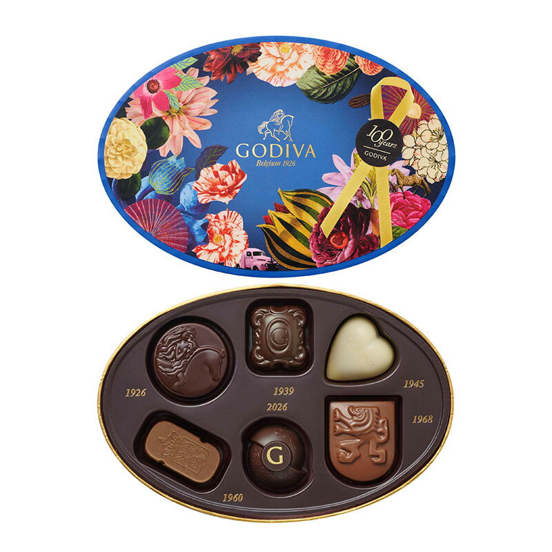 100周年を迎えるゴディバが送り出す、ベルギー王室御用達として伝統の継承と共に革新を重ねてきた100年のアーカイブショコラコレクションです。時代を超えて愛され続けるチョコレートから100周年記念粒までを、シックで華麗なパッケージに詰合せまし...