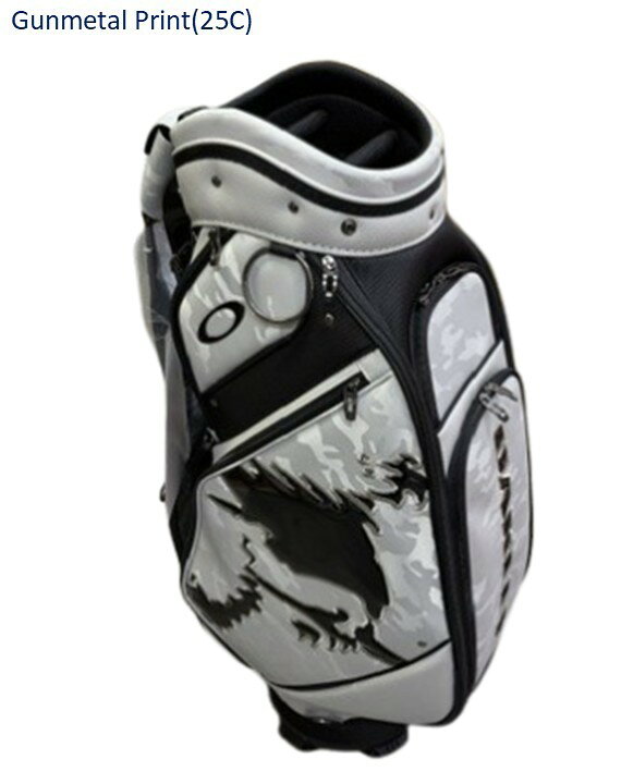モデル OAKLEY 【FOS901966】SPRING SUMMER 2026 SKULL GOLF BAG 18.0 商品価格 50,600円(税込) サイズ・カラー ●サイズ：W45cm×H127cm×D28cm（9.5型） ●カラー ・Gunmetal Print (25C) 特徴 ●サイドにSKULLロゴが施されたレザー調PU素材のGOLF BAG。衝撃吸収性を高めたボトムや、波型の芯材、樹脂のエッジガード等で大切なクラブの保護性能を向上させる。前ポケットはボールなどの小物収納に加え、アイウェアを収納出来るポケットも完備。持ち運びの際にも体に負担をかけにくいショルダーパッドや成型ハンドルを搭載。口枠は5分割構造。フード、ネームプレート付き。 ●生地素材：ポリウレタン100% 備考 ●こちらの商品は新品正規品です。 ●PC状況により、商品の色合いが異なって見える場合がございます。ご了承ください。 ●返品は商品が不良品のときのみ受け付けております。それ以外は返品出来ませんのでご注意ください。 ●店頭の在庫と在庫数が連動しておりますので、極力努力は致しますが、在庫切れにより商品をお渡しできない場合もございます。ご了承ください。 他の類似商品もこちらからご覧いただけます。 ↓↓↓ 他の26/27モデル はこちら 他のアパレルはこちら 他のOAKLEY商品はこちらOAKLEY 2026SS！お買い得商品！在庫に限りあり！