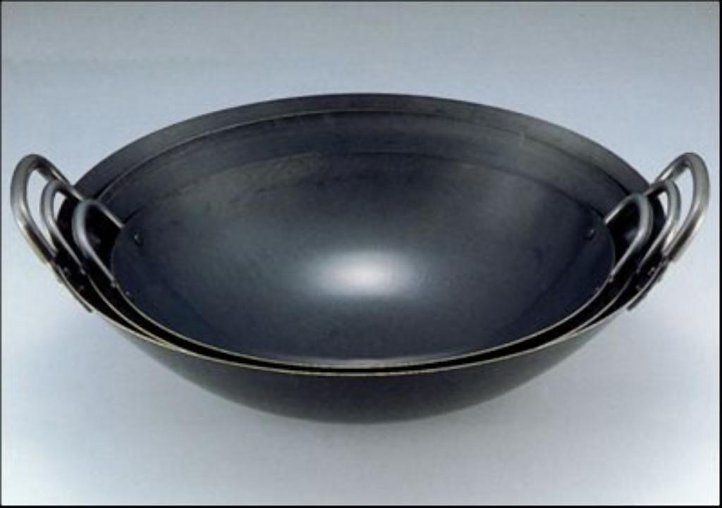 Ih Compatible - 日本製 japan 鉄人 中華鍋 36cm （両手中華鍋・鉄製・業務用） 104136【北海道・沖縄・離島配送不可】