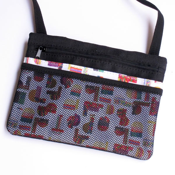 (まとめ買い)コレクト ショルダー お財布サコッシュ ぱれっとでたらめ U-10-010 〔3個セット〕 【北海道・沖縄・離島配送不可】