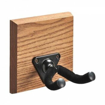 ＜＜ご注意下さい＞＞こちらの商品はメーカーよりお客様へ直接お届けの品になります。 当店での在庫はしておりません。在庫の有無はメーカー在庫のみになりますので、急な欠品や急に廃盤になる可能性がございます。こちらの商品の配送について○北海道・沖縄・離島につきましては、配送不可となりますので予めご了承お願いします。こちらの商品の包装(ラッピング)について○上記の理由(メーカーより直送)により包装はできませんので予めご了承お願いします。こちらの商品の不具合について○お届けしましたこちらの商品に不具合があった場合、商品到着日より1週間以内に当店にご連絡ください。メーカーが直接対応させて頂きます。○お客様がご自身で修理された場合、費用の負担は致しかねますので予めご了承下さい。アパートやマンションなど石膏ボード壁を気にせず、簡単に取付ける事が出来るギターハンガーです。木ねじが効きにくい石膏ボード壁専用に開発された「マジッククロス8システム」を採用。壁の裏の芯材の位置にかかわらず、場所を選ばずに取り付けが可能です。しかも取り外しや付け替えでも壁に穴はほとんど残しません。サイズ：幅15×奥行き12×高さ15cm個装サイズ：16.5×16.0×13.0cm重量：400g個装重量：520g素材・材質：木部:天然木(ホワイトアッシュにオイルステイン仕上)ハンガー部:鉄・合成ゴム固定金具:ステンレス仕様：耐荷重:6kg付属品：固定金具生産国：日本(ハンガー部分は台湾製)