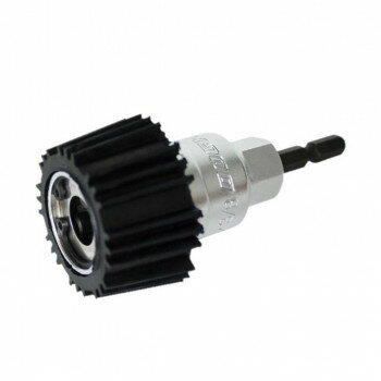 ＜＜ご注意下さい＞＞こちらの商品はメーカーよりお客様へ直接お届けの品になります。 当店での在庫はしておりません。在庫の有無はメーカー在庫のみになりますので、急な欠品や急に廃盤になる可能性がございます。こちらの商品の配送について○北海道・沖縄・離島につきましては、配送不可となりますので予めご了承お願いします。こちらの商品の包装(ラッピング)について○上記の理由(メーカーより直送)により包装はできませんので予めご了承お願いします。こちらの商品の不具合について○お届けしましたこちらの商品に不具合があった場合、商品到着日より1週間以内に当店にご連絡ください。メーカーが直接対応させて頂きます。○お客様がご自身で修理された場合、費用の負担は致しかねますので予めご了承下さい。全ネジ・ナット回しが簡単&スピーディーゴムのヒダ部分をナットにあてて回転させると、簡単に上下へ移動させることができます。六角部分に板ラチェットやソケット付ハンマーを付ければ、狭い場所やかたい全ネジの場合でも使用可能です。サイズ：全長約90mm、幅約45mm個装サイズ：14.0×8.5×5.0cm重量：約210g個装重量：220g生産国：日本