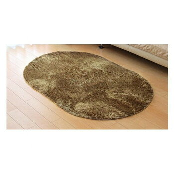 ＜＜ご注意下さい＞＞こちらの商品はメーカーよりお客様へ直接お届けの品になります。 当店での在庫はしておりません。在庫の有無はメーカー在庫のみになりますので、急な欠品や急に廃盤になる可能性がございます。こちらの商品の配送について○北海道・沖縄・離島につきましては、配送不可となりますので予めご了承お願いします。こちらの商品の包装(ラッピング)について○上記の理由(メーカーより直送)により包装はできませんので予めご了承お願いします。こちらの商品の不具合について○お届けしましたこちらの商品に不具合があった場合、商品到着日より1週間以内に当店にご連絡ください。メーカーが直接対応させて頂きます。○お客様がご自身で修理された場合、費用の負担は致しかねますので予めご了承下さい。お部屋に合わせやすい高級感あふれるオーバーロック仕様のラグです。シャギー調の毛足は約18mmで、ふかふかとした感触とさらさらとした肌触りがとても気持ちいい商品です。裏面には滑りにくい加工を施しているため、フローリングでも安心してご使用いただけます。【洗濯について】30度以下の水温で洗濯機の弱水流もしくは弱い手洗いができる(洗濯機の場合は洗濯ネットを使用して下さい)。※写真は表記サイズと異なる場合がございます。サイズ：約100×150cm楕円個装サイズ：40.0×30.0×20.0cm重量：個装重量：1500g素材・材質：表地:ポリエステル100%(シャギー調)、裏地:ポリエステル100%(不織布)、中材:ウレタンフォーム5mm仕様：カラー:ベージュ生産国：中国