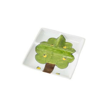 可愛い梨のイラストが描かれた仕切り付きのお皿です。メイン料理や副菜など一皿に盛り付けられます。洗い物が増えず、忙しい方にもお勧めです。サイズ：W20×D18.5×H2cm個装サイズ：20.9×20.7×4.2cm重量：410g個装重量：490g素材・材質：磁器仕様：産地:波佐見食洗器:使用可電子レンジ:使用可オーブン:使用不可直火:使用不可生産国：日本