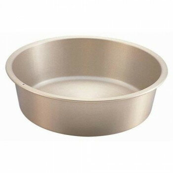 ＜＜ご注意下さい＞＞こちらの商品はメーカーよりお客様へ直接お届けの品になります。 当店での在庫はしておりません。在庫の有無はメーカー在庫のみになりますので、急な欠品や急に廃盤になる可能性がございます。こちらの商品の配送について○北海道・沖縄・離島につきましては、配送不可となりますので予めご了承お願いします。こちらの商品の包装(ラッピング)について○上記の理由(メーカーより直送)により包装はできませんので予めご了承お願いします。こちらの商品の不具合について○お届けしましたこちらの商品に不具合があった場合、商品到着日より1週間以内に当店にご連絡ください。メーカーが直接対応させて頂きます。○お客様がご自身で修理された場合、費用の負担は致しかねますので予めご了承下さい。しゅう酸アルマイト加工を施した硬質アルミ製タライです。大量の食材処理や洗い物に最適です。丈夫かつ軽量で、調理業務にも家庭使いにも幅広く活躍します。サイズ：内径:54cm、外径×深さ:592×175mm個装サイズ：58×58×17cm重量：1545g個装重量：1580g素材・材質：アルミニウム合金(しゅう酸アルマイト)仕様：容量:36.7L生産国：日本