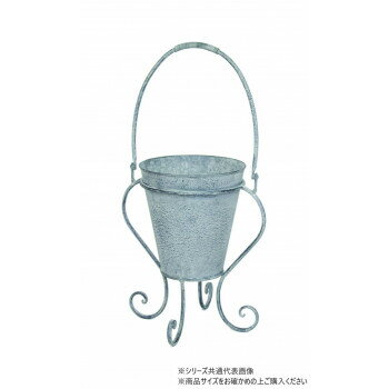 ＜＜ご注意下さい＞＞こちらの商品はメーカーよりお客様へ直接お届けの品になります。 当店での在庫はしておりません。在庫の有無はメーカー在庫のみになりますので、急な欠品や急に廃盤になる可能性がございます。こちらの商品の配送について○北海道・沖縄・離島につきましては、配送不可となりますので予めご了承お願いします。こちらの商品の包装(ラッピング)について○上記の理由(メーカーより直送)により包装はできませんので予めご了承お願いします。こちらの商品の不具合について○お届けしましたこちらの商品に不具合があった場合、商品到着日より1週間以内に当店にご連絡ください。メーカーが直接対応させて頂きます。○お客様がご自身で修理された場合、費用の負担は致しかねますので予めご了承下さい。ハンドルシャビーポットです。サイズ：巾30.5×奥27.5×高57cm個装サイズ：30.5×27.5×57.0cm重量：個装重量：700g素材・材質：アイアン仕様：底穴:あり生産国：中国
