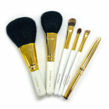 喜筆(kiHiTsu) 熊野筆3Dブラシ オリジナル6本セット ポーチ付 WGseT6 【北海道・沖縄・離島配送不可】