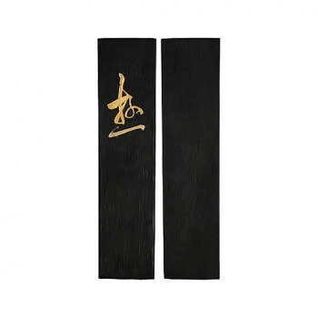 墨おりやわらかでやさしい黒茶系の墨色。漢字用です。サイズ：53×190×20mm、個装サイズ：19×6×2cm重量：150g、個装重量：150g素材・材質：煤、膠、香料生産国：日本