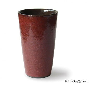 保温・保冷性に優れた・2層構造を採用しました。熱い飲み物を注いでもカップが熱くなりにくく手で持ちやすいのが嬉しいポイント。逆に冷たいものを入れても結露しづらいので使い勝手が良く年中活躍してくれます。サイズ：φ85×140mm、個装サイズ：14.0×8.5×8.5cm重量：400g、個装重量：400g素材・材質：陶器仕様：食洗機、電子レンジ:使用可(温め直しに限る)容量カップ:350cc生産国：日本