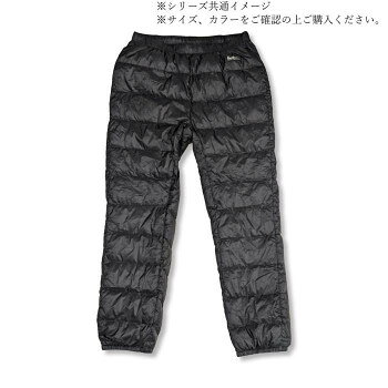 ＜＜ご注意下さい＞＞こちらの商品はメーカーよりお客様へ直接お届けの品になります。 当店での在庫はしておりません。在庫の有無はメーカー在庫のみになりますので、急な欠品や急に廃盤になる可能性がございます。こちらの商品の配送について○北海道・沖縄・離島につきましては、配送不可となりますので予めご了承お願いします。こちらの商品の包装(ラッピング)について○上記の理由(メーカーより直送)により包装はできませんので予めご了承お願いします。こちらの商品の不具合について○お届けしましたこちらの商品に不具合があった場合、商品到着日より1週間以内に当店にご連絡ください。メーカーが直接対応させて頂きます。○お客様がご自身で修理された場合、費用の負担は致しかねますので予めご了承下さい。軽量でコンパクトに収納でき持ち運びに優れています。薄手仕様でインナーとしても使用可能です。サイズ：L:ウエスト85cm・股下78cm、収納時:18×直径9cm、個装サイズ：18×10×10cm重量：約220g、個装重量：250g素材・材質：表地:20Dナイロンリップストップ中綿:GDDダウン90%、フェザー10%(RDS認定)、700フィルパワー仕様：シングル構造付属品：収納袋×1生産国：中国