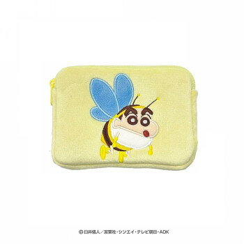 しんちゃんのなりきりミニティッシュポーチです。ポケットティッシュと小物などを入れて持ち運びができます。※ポケットティッシュは付属されていません。サイズ：約10×W14×D2cm、個装サイズ：10×14×3cm重量：個装重量：50g素材・材質：ポリエステル仕様：収納可能なポケットティッシュサイズ:H8×W12×D1cm以下生産国：中国