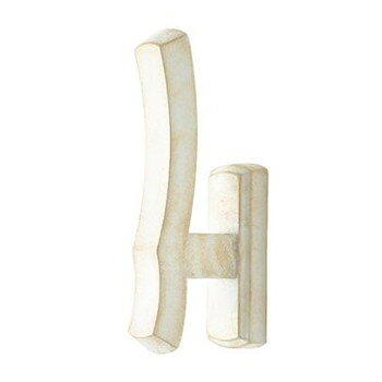 ＜＜ご注意下さい＞＞こちらの商品はメーカーよりお客様へ直接お届けの品になります。 当店での在庫はしておりません。在庫の有無はメーカー在庫のみになりますので、急な欠品や急に廃盤になる可能性がございます。こちらの商品の配送について○北海道・沖縄・離島につきましては、配送不可となりますので予めご了承お願いします。こちらの商品の包装(ラッピング)について○上記の理由(メーカーより直送)により包装はできませんので予めご了承お願いします。こちらの商品の不具合について○お届けしましたこちらの商品に不具合があった場合、商品到着日より1週間以内に当店にご連絡ください。メーカーが直接対応させて頂きます。○お客様がご自身で修理された場合、費用の負担は致しかねますので予めご了承下さい。カーテンレールやタッセルとあわせて、窓辺のコーディネートとしてもお使いただけます。※付属の取付けビスは、ナベ全ネジ3.0×25です。※付属の固定ネジは、ネベM3×6です。サイズ：縦:73mm、横:16mm、個装サイズ：8×2×4cm重量：個装重量：100g素材・材質：亜鉛生産国：台湾