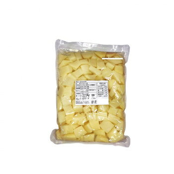 ＜＜ご注意下さい＞＞こちらの商品はメーカーよりお客様へ直接お届けの品になります。 当店での在庫はしておりません。在庫の有無はメーカー在庫のみになりますので、急な欠品や急に廃盤になる可能性がございます。こちらの商品の配送について○北海道・沖縄・離島につきましては、配送不可となりますので予めご了承お願いします。こちらの商品の包装(ラッピング)について○上記の理由(メーカーより直送)により包装はできませんので予めご了承お願いします。こちらの商品の不具合について○お届けしましたこちらの商品に不具合があった場合、商品到着日より1週間以内に当店にご連絡ください。メーカーが直接対応させて頂きます。○お客様がご自身で修理された場合、費用の負担は致しかねますので予めご了承下さい。歯ごたえ良く仕上げました。春巻きやスープの具・煮物・炒め物・揚げ物など様々な料理に幅広くご利用いただけます。内容量：1kgサイズ：個装サイズ：40×30×20cm重量：約7-9g(1切あたり)、個装重量：17000g成分：pH調整剤仕様：食物アレルギー:無コンタミネーション:無参考メニュー:青椒肉絲、春巻きの具、中華スープ賞味:365日乱切賞味期間：製造日より365日セット内容：1000g×10個入生産国：中国栄養成分：【100gあたり】エネルギー:15kcalたんぱく質:1.0g脂質:0.5g炭水化物:3.6g食塩相当量:0.9g原材料：名称：たけのこ水煮たけのこ保存方法：直射日光・高温の場所は避けて、保存してください。製造（販売）者情報：タチバナ食品株式会社群馬県高崎市西島町418-7