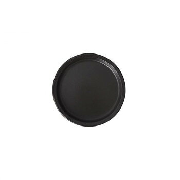 ＜＜ご注意下さい＞＞こちらの商品はメーカーよりお客様へ直接お届けの品になります。 当店での在庫はしておりません。在庫の有無はメーカー在庫のみになりますので、急な欠品や急に廃盤になる可能性がございます。こちらの商品の配送について○北海道・沖縄・離島につきましては、配送不可となりますので予めご了承お願いします。こちらの商品の包装(ラッピング)について○上記の理由(メーカーより直送)により包装はできませんので予めご了承お願いします。こちらの商品の不具合について○お届けしましたこちらの商品に不具合があった場合、商品到着日より1週間以内に当店にご連絡ください。メーカーが直接対応させて頂きます。○お客様がご自身で修理された場合、費用の負担は致しかねますので予めご了承下さい。シンプルなデザインの受皿です。※モニターの設定や画像撮影時の光の加減などにより、実際の商品と色味や素材の見え方が異なる場合がございますが、予めご了承下さい。※時間指定不可です。サイズ：φ190×13mm、個装サイズ：22×22×16cm重量：個装重量：400g素材・材質：陶器仕様：穴:無セット内容：4個入生産国：中国