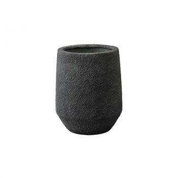 ＜＜ご注意下さい＞＞こちらの商品はメーカーよりお客様へ直接お届けの品になります。 当店での在庫はしておりません。在庫の有無はメーカー在庫のみになりますので、急な欠品や急に廃盤になる可能性がございます。こちらの商品の配送について○北海道・沖縄・離島につきましては、配送不可となりますので予めご了承お願いします。こちらの商品の包装(ラッピング)について○上記の理由(メーカーより直送)により包装はできませんので予めご了承お願いします。こちらの商品の不具合について○お届けしましたこちらの商品に不具合があった場合、商品到着日より1週間以内に当店にご連絡ください。メーカーが直接対応させて頂きます。○お客様がご自身で修理された場合、費用の負担は致しかねますので予めご了承下さい。セメントをナチュラルファイバーで固めた商品です。※こちらの商品は簡易防水となります。※寒冷地でご使用の場合凍結による破損のおそれがあります。※モニターの設定や画像撮影時の光の加減などにより、実際の商品と色味や素材の見え方が異なる場合がございますが、予めご了承下さい。※時間指定不可です。サイズ：φ530×680mm、内寸:φ420mm、個装サイズ：54×54×70cm重量：21.1kg、個装重量：30000g素材・材質：ファイバーセメント仕様：穴:無生産国：ベトナム