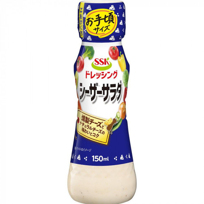 ＜＜ご注意下さい＞＞こちらの商品はメーカーよりお客様へ直接お届けの品になります。 当店での在庫はしておりません。在庫の有無はメーカー在庫のみになりますので、急な欠品や急に廃盤になる可能性がございます。こちらの商品の配送について○北海道・沖縄・離島につきましては、配送不可となりますので予めご了承お願いします。こちらの商品の包装(ラッピング)について○上記の理由(メーカーより直送)により包装はできませんので予めご了承お願いします。こちらの商品の不具合について○お届けしましたこちらの商品に不具合があった場合、商品到着日より1週間以内に当店にご連絡ください。メーカーが直接対応させて頂きます。○お客様がご自身で修理された場合、費用の負担は致しかねますので予めご了承下さい。燻製チーズとナチュラルチーズをブレンドしています。黒胡椒風味を効かせた風味豊かなドレッシングです。内容量：150mlサイズ：個装サイズ：23×17×17cm重量：個装重量：2300g仕様：賞味期間：製造日より270日セット内容：12個入生産国：日本原材料：名称：乳化液状ドレッシング食用植物油脂(国内製造)、果糖ぶどう糖液糖、醸造酢、食塩、チーズ、卵黄、豚エキス、香辛料、たんぱく加水分解物、にんにく、酵母エキス/調味料(アミノ酸等)、増粘剤(キサンタン)、乳化剤、くん液、甘味料(ステビア)、香料、(一部に卵・乳成分・大豆・豚肉を含む)アレルギー表示：卵、乳、大豆、豚肉（原材料の一部に含んでいます）保存方法：常温で保存してください。製造（販売）者情報：エスエスケイフーズ株式会社静岡工場:静岡県焼津市高新田477-1藤枝工場:静岡県藤枝市高田957-1