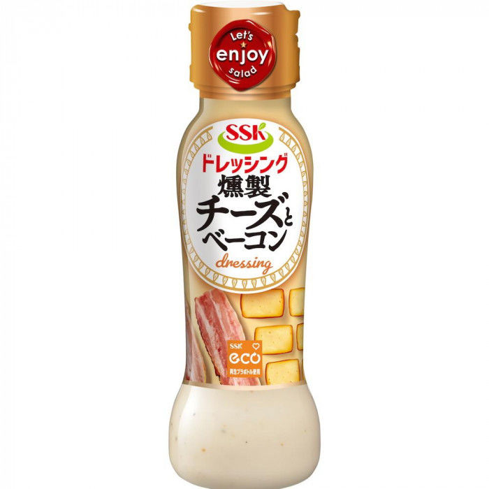 ＜＜ご注意下さい＞＞こちらの商品はメーカーよりお客様へ直接お届けの品になります。 当店での在庫はしておりません。在庫の有無はメーカー在庫のみになりますので、急な欠品や急に廃盤になる可能性がございます。こちらの商品の配送について○北海道・沖縄・離島につきましては、配送不可となりますので予めご了承お願いします。こちらの商品の包装(ラッピング)について○上記の理由(メーカーより直送)により包装はできませんので予めご了承お願いします。こちらの商品の不具合について○お届けしましたこちらの商品に不具合があった場合、商品到着日より1週間以内に当店にご連絡ください。メーカーが直接対応させて頂きます。○お客様がご自身で修理された場合、費用の負担は致しかねますので予めご了承下さい。燻製チーズとベーコンを使用し、味わい深く仕上げたドレッシングです。桜チップで燻製したチーズを100%使用し、味わい深く仕上げたドレッシングです。ローストビーフやポットサラダなどおつまみが簡単に作れます。内容量：160mlサイズ：個装サイズ：22×17×17cm重量：個装重量：2000g仕様：賞味期間：製造日より390日セット内容：12個入生産国：日本原材料：名称：乳化液状ドレッシング食用植物油脂(国内製造)、砂糖、醸造酢、チーズ、食塩、卵、たんぱく加水分解物、ポークエキス、香辛料、ベーコン、酵母エキス/調味料(アミノ酸等)、増粘剤(キサンタン)、乳化剤、甘味料(ステビア)、(一部に卵・乳成分・大豆・豚肉を含む)アレルギー表示：卵、乳、大豆、豚肉（原材料の一部に含んでいます）保存方法：常温で保存してください。製造（販売）者情報：エスエスケイフーズ株式会社静岡工場:静岡県焼津市高新田477-1藤枝工場:静岡県藤枝市高田957-1