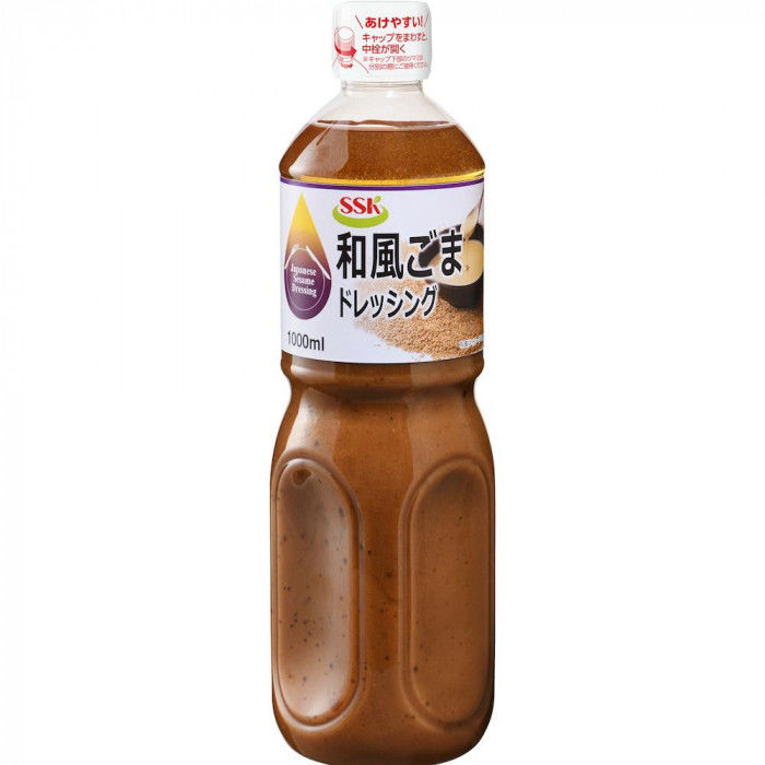 ＜＜ご注意下さい＞＞こちらの商品はメーカーよりお客様へ直接お届けの品になります。 当店での在庫はしておりません。在庫の有無はメーカー在庫のみになりますので、急な欠品や急に廃盤になる可能性がございます。こちらの商品の配送について○北海道・沖縄・離島につきましては、配送不可となりますので予めご了承お願いします。こちらの商品の包装(ラッピング)について○上記の理由(メーカーより直送)により包装はできませんので予めご了承お願いします。こちらの商品の不具合について○お届けしましたこちらの商品に不具合があった場合、商品到着日より1週間以内に当店にご連絡ください。メーカーが直接対応させて頂きます。○お客様がご自身で修理された場合、費用の負担は致しかねますので予めご了承下さい。ねりごまを使用し、コク豊かに仕上げた和風ドレッシングです。根菜やほうれん草などにもよく合います。※栄養成分の表示値は、目安です。内容量：1Lサイズ：個装サイズ：34×18×29cm重量：個装重量：9300g仕様：賞味期間：製造日より240日セット内容：8個入生産国：日本栄養成分：100gあたりエネルギー293kcal、たんぱく質3.3g、脂質23.1g、炭水化物17.3g、食塩相当量4.1g原材料：名称：分離液状ドレッシング食用植物油脂(国内製造)、果糖ぶどう糖液糖、醤油、醸造酢、ごま(ねりごま、すりごま)、食塩、香辛料/調味料(アミノ酸等)、増粘剤(キサンタン)、香料、着色料(ウコン)、(一部に小麦・ごま・大豆を含む)アレルギー表示：小麦、ごま、大豆（原材料の一部に含んでいます）保存方法：常温で保存してください。製造（販売）者情報：エスエスケイフーズ株式会社静岡工場:静岡県焼津市高新田477-1藤枝工場:静岡県藤枝市高田957-1