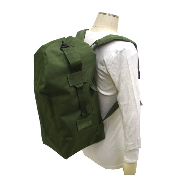 米陸軍 防水20 L ダッフルバッグ BD005NN オリーブ 〔 レプリカ 〕【代引不可】【北海道・沖縄・離島配送不可】