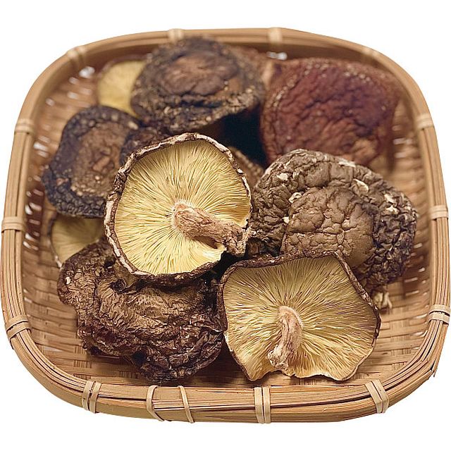 【ギフト】国産原木乾椎茸 香信(50g) 【北海道・沖縄・離島配送不可】