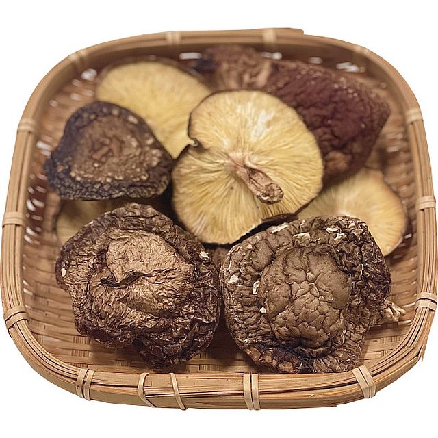 【ギフト】国産原木乾椎茸 香信(65g) 【北海道・沖縄・離島配送不可】