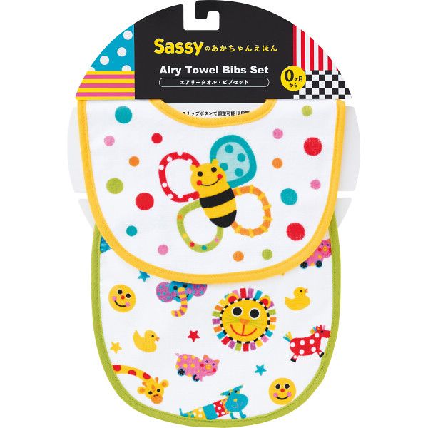 こちらの商品の包装(ラッピング)について○ラッピング・のし承ります（有料）。のし名入れはご注文時備考欄にご記載下さい。注文者名とお届け先名が異なる場合は「（注文者名）様ご依頼分」と送り状に記載して発送いたします。創業以来、40年以上にわたって世界のママ＆ベビーに愛されるサッシー。その絵本シリーズの中でも人気を集める『にこにこ』『がおー』をモチーフに、見て触れて使って楽しいタオルシリーズを作りました。【商品内容】●タオルビブ2枚●家庭洗濯可（手洗い）【商品サイズ】●約28×20．5cm【材質】●綿100％【原産国】中国【箱サイズ】25×36×1cm【箱入重量】78g【宅配区分】常温[ ベビーギフト 出産祝い ]