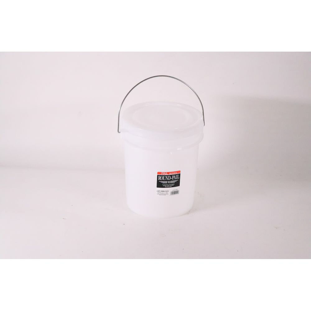 材質：ポリエチレン●耐熱温度：60℃　耐冷温度：-20℃外径×深さmm：φ230×H280生産地：日本日本製※画像のサイズ感と実際のお届け商品のサイズ感は異なる場合があります。商品名および仕様に記載のサイズ・カラー等がお届けの商品になります。[ 汁食缶 ラウンドペール ]