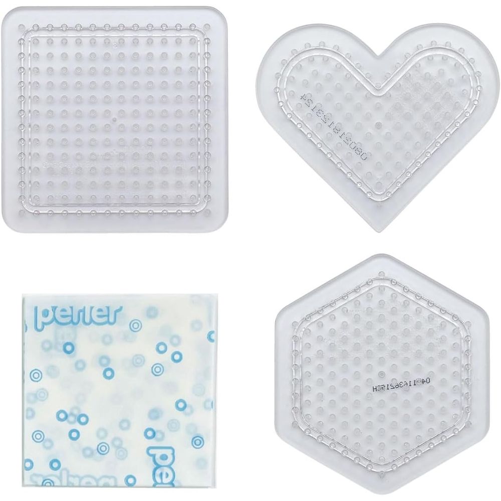 【メール便発送】カワダ パーラービーズ プレートセット S 四角形と六角形とハート形(透明) 5才以上 アイロンビーズ おもちゃ ホビー 80-30029のサムネイル