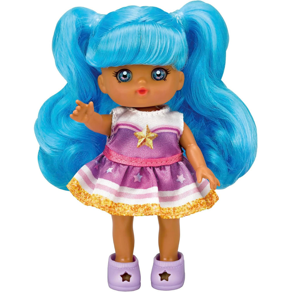 手のひらサイズで、いつでもどこでもいっしょに遊べるポケットメルちゃんシリーズ。シロップちゃんの髪の毛を氷水で冷やすと色が変化するよ。手で温めると元の色に戻ります。セット内容：シロップちゃん（パンツ付き）、ワンピース、くつパッケージサイズ：85×170×50mm対象年齢：3歳以上