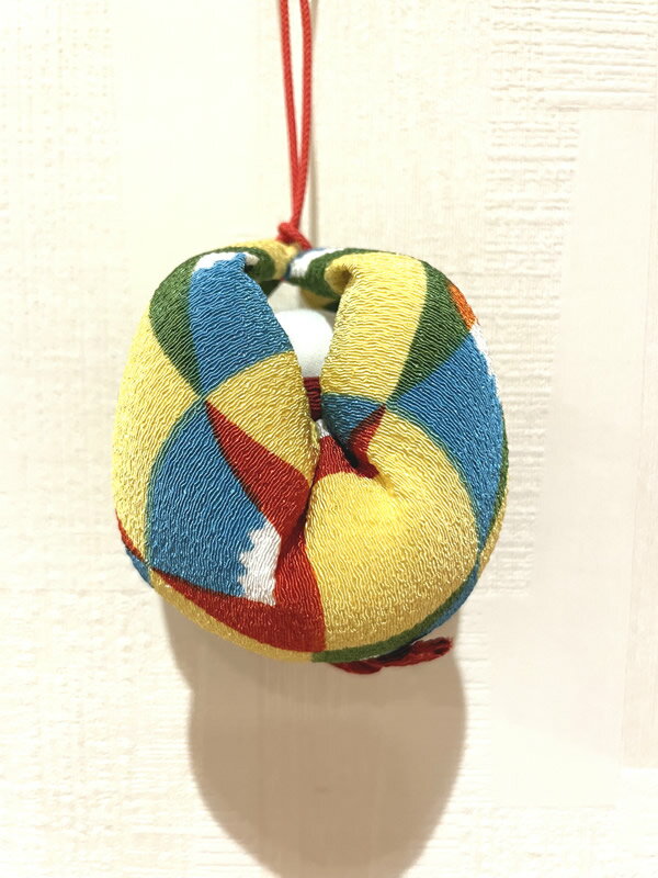 【あす楽】 「京都のお土産 くくり猿 黄色 1個」京都 お土産 京土産 京都観光 庚申堂 八坂庚申堂 大黒山金剛寺庚申堂 八坂の塔 法観寺 八坂通り くくり猿 ご縁 五猿 縁結び 清水寺 清水寺散策 三年坂 産寧坂 ギフト プレゼント 贈り物 縁起物 玄関にぶら下げる 厄除け 開運のサムネイル