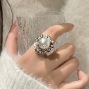 リング 指輪 アクセサリー ジュエリー レディース 女性用 パール風 キラキラ きれいめ おしゃれ デート お出かけ オールシーズン ワンサイズ 豪華 ゴージャス 存在感 主役級 ママ 個性的 結婚式 こなれ感 都会的 クール 派手 インスタ映え クール