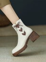 ショートブーツ レディース 女性用 かわいい 革靴 ブーツ 春 秋 冬 学生 身長アップ 多用途 きれいめ ローヒール レトロ シック サイドジップ ハート柄 合皮 学校 通学 お出かけ 女子会 ホワイト 白 くつ