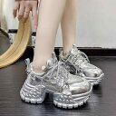 スニーカー シューズ 靴 女性用 レディース スタッズ風 厚底 ハイヒール レースアップ かっこいい クール 個性的 おしゃれ お洒落 存在感 主役級 10代 20代 インスタ映え お出かけ プレゼント ギフト 贈り物 誕生日 ピンク シルバー 銀