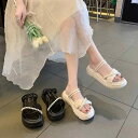 レディースサンダル クロスストラップ 夏 女性用 カジュアル ミディアムヒール アウトドア 美脚 身長アップ おしゃれ 多用途 お出かけ デート マイクロファイバーレザー パール ビーチサンダル フラット底 ブラック ホワイト