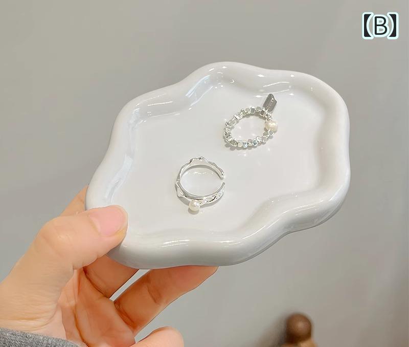 インテリア 装飾品 デコレーション 雑貨 配置品 プレゼント 誕生日 ギフト クリエイティブ リビングルーム デスクトップトレイ トレイ 小道具 ホワイト シルバー 高級 スタイル ストレージ クラウドストレージトレイ [3]