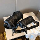 ショルダーバッグ 斜め掛けバッグ レディース 女性用 ブラック 円筒 キルティング ダイアモンドステッチ ファスナー 大容量 シンプル 多機能 やわらかい ポケット スマホ 水筒 カジュアル デイリー デート 通勤 通学 ビジネス かわいい おしゃれ