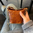 ハンドバッグ ポシェット ショルダーバッグ 斜め掛け 女性用 レディース ブラウン ブラック レトロ アンティーク風 ヴィンテージ風 エイジング カジュアル ミニバッグ サブバッグ 通学 デート ショッピング かわいい かっこいい おしゃれ 上質高級感
