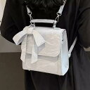 リュック バッグパック ハンドバッグ 鞄 肩掛け 2way 手提げ バッグ レディース 女性用 リボン 磁石 黒 銀 緑 PUレザー ファスナー ジッパー チャック ポケット 多収納 大容量 シンプル カジュアル こなれ感 20代 おしゃれ かわいい