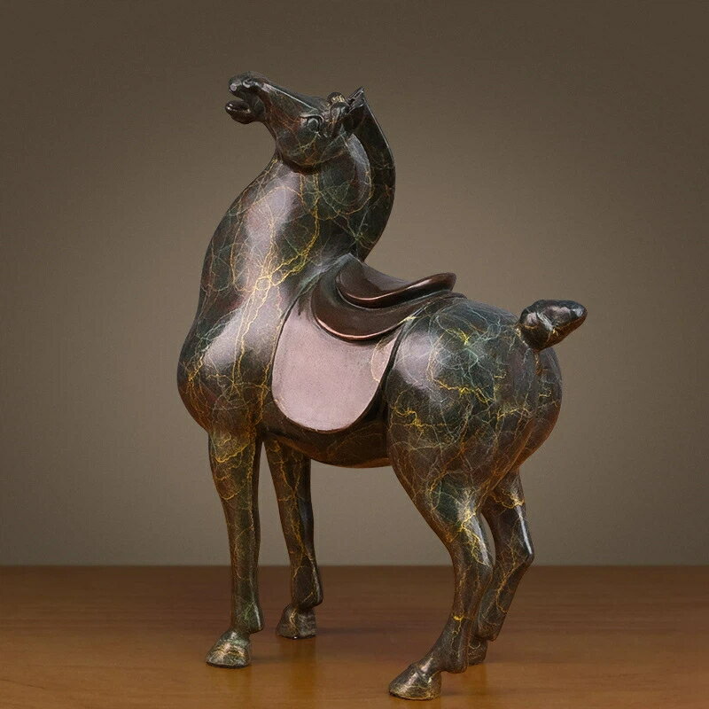 一馬当先 黄銅 唐馬 擺件 駿馬 置物 彩銅 工芸品 インテリア 客廳 玄関 書斎 博古架 卓上 装飾 開業 贈答品 金属 彫刻 クリスマス 御歳暮 お歳暮 御...