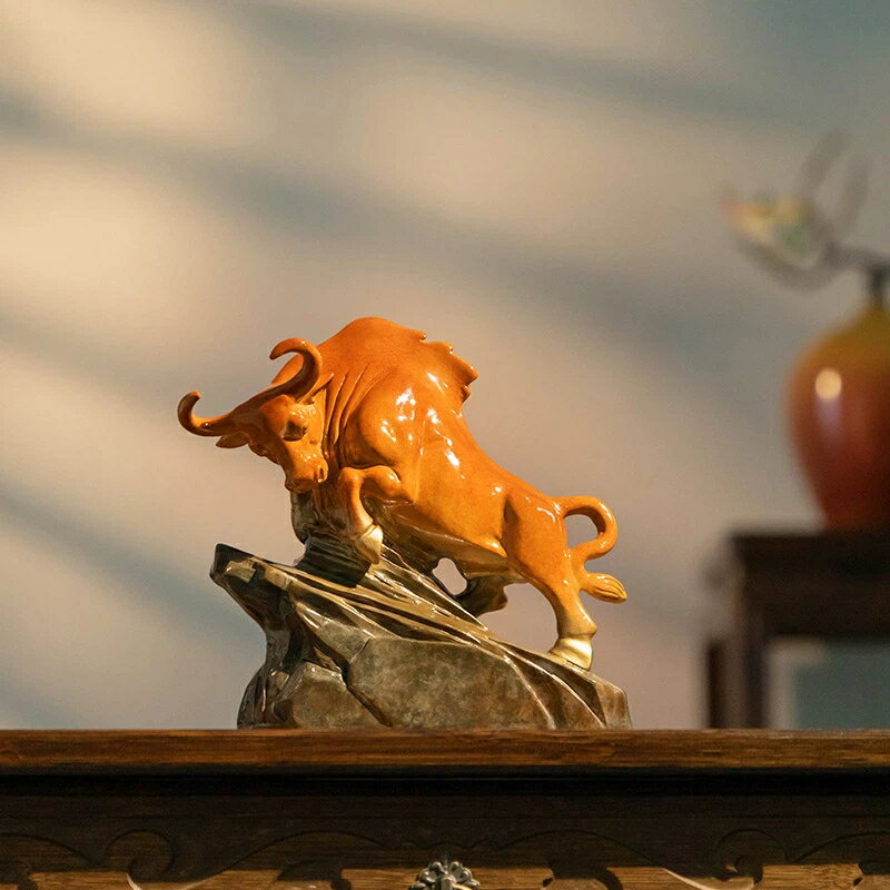 黄銅 牛 擺件 家居 客間 オフィス デスク 彩銅 牛 擺件 銅器 装飾品 伝統典雅風 開運 招財 インテリア 高級感 オブジェ 贈答品 クリスマス 御歳暮 お...