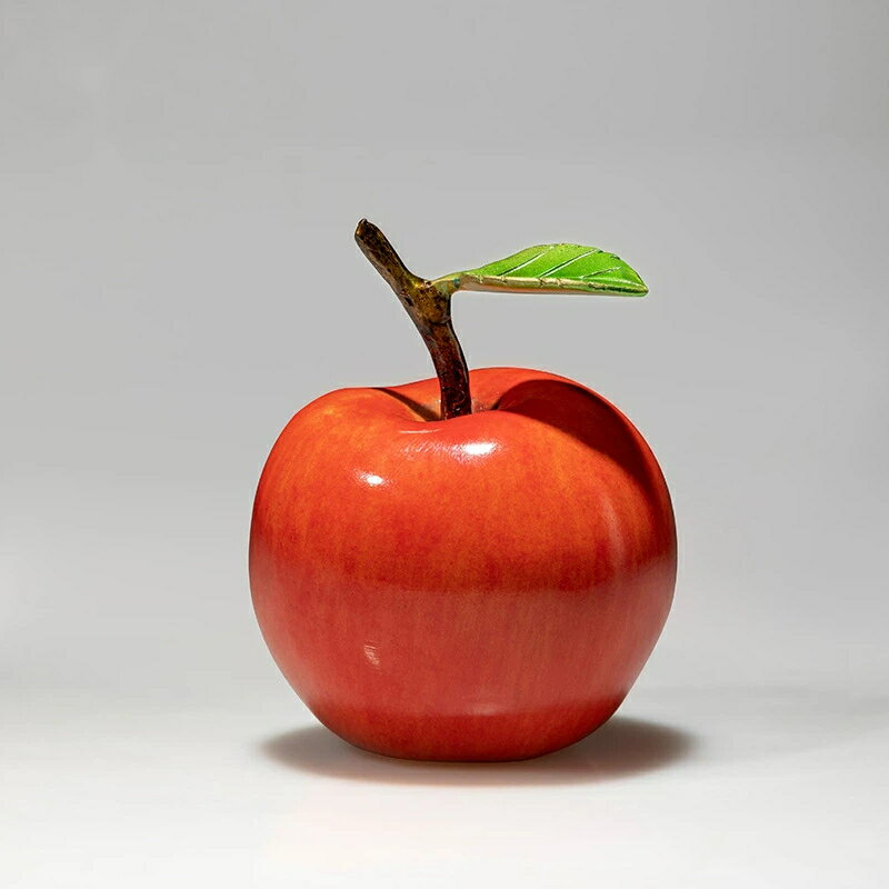 平安の銅製りんご 置物 真鍮 アップル オブジェ 工芸品 クリスマス プレゼント 平安夜 ギフト 手のひら飾り 開運 インテリア 小物 おしゃれ 贈答品 聖夜の...