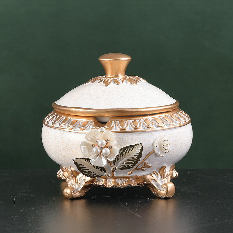 ホワイト 蓋付き 灰皿 リビングルーム コー​​ヒーテーブル デスクトップの装飾 ライトラグジュアリースタイル 新築祝いの贈り物 ph043